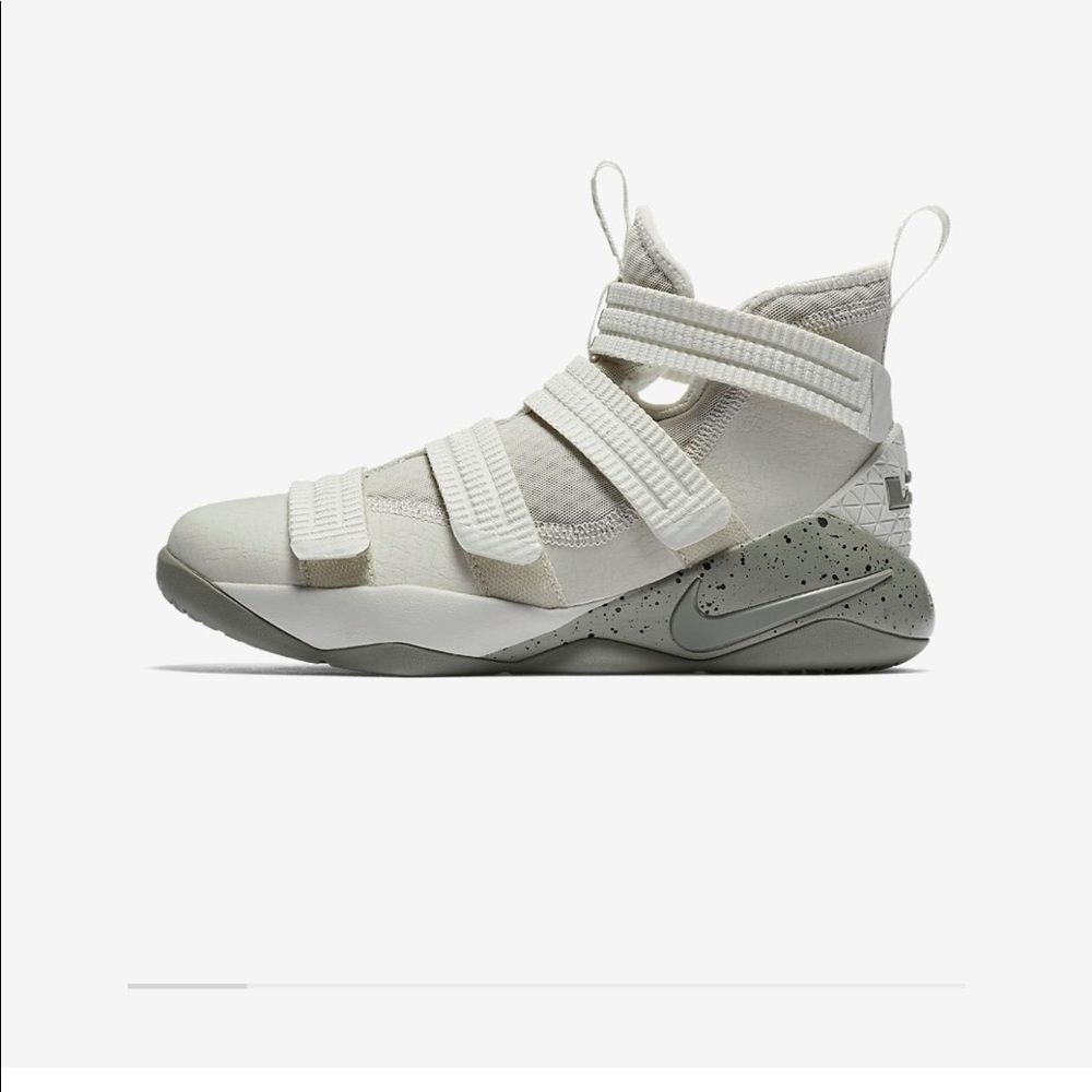 Nike LeBron Soldier XI(GS)